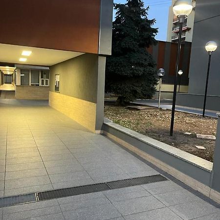 Einaudi Apartment Cologno Monzese Esterno foto