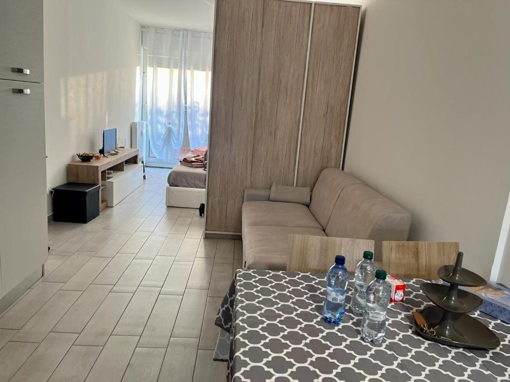 Einaudi Apartment Cologno Monzese Esterno foto