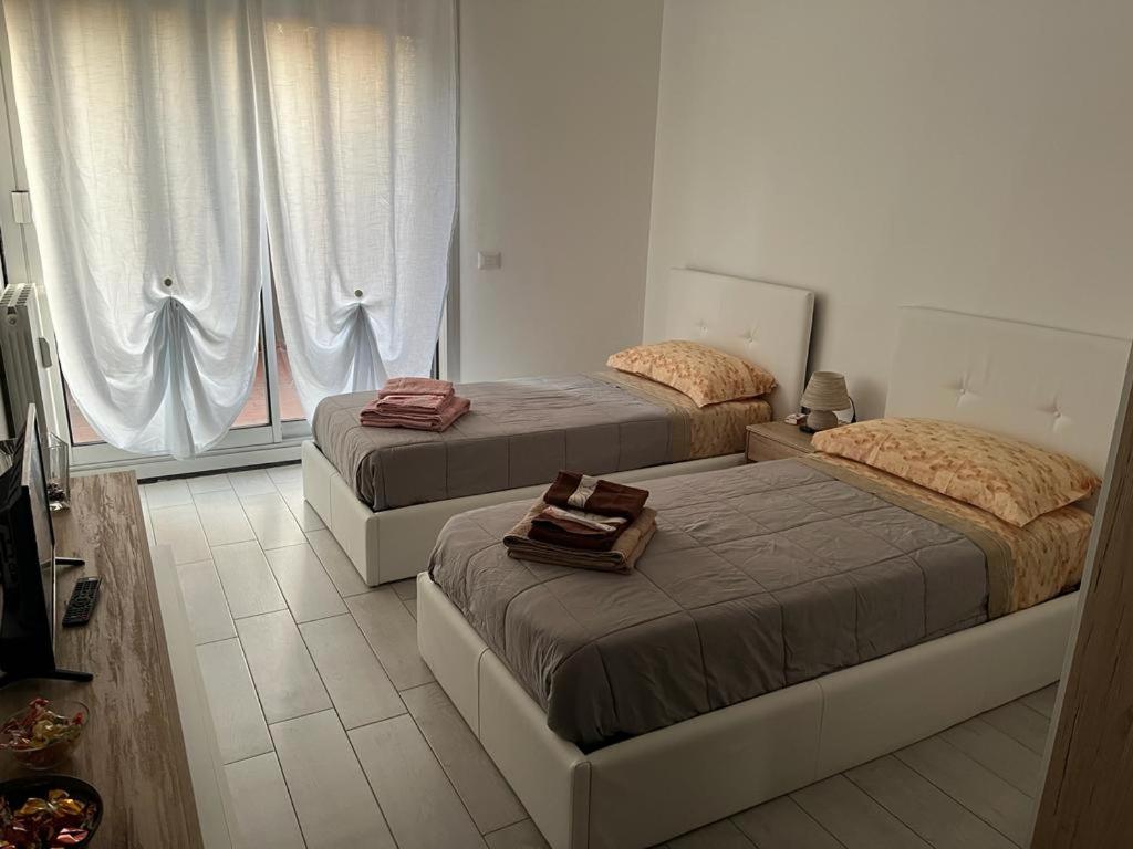 Einaudi Apartment Cologno Monzese Esterno foto