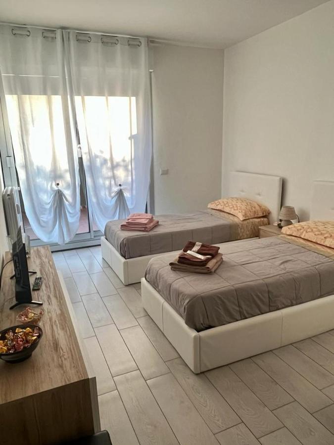 Einaudi Apartment Cologno Monzese Esterno foto