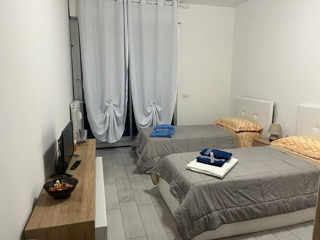 Einaudi Apartment Cologno Monzese Esterno foto