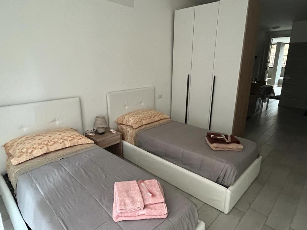 Einaudi Apartment Cologno Monzese Esterno foto