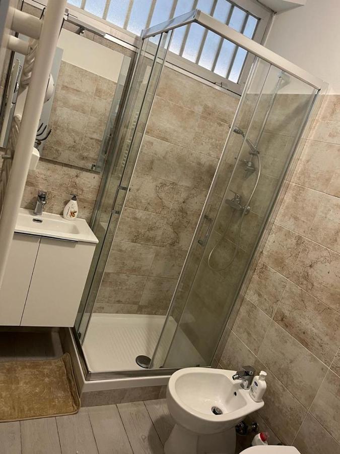 Einaudi Apartment Cologno Monzese Esterno foto